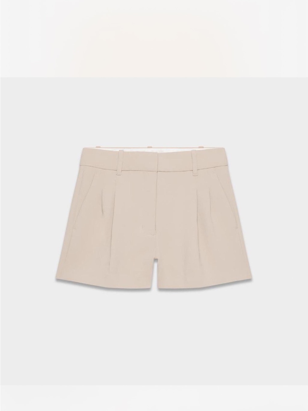 Aritzia effortless short mini Crepette
